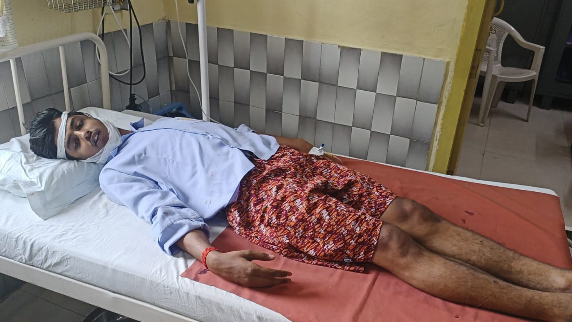 A tanker hits a school bus in Raebareli.