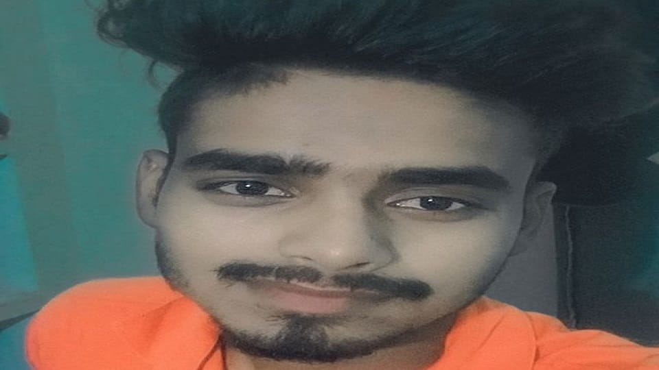 Youth died who shot himself after killing a girl in Mainpuri