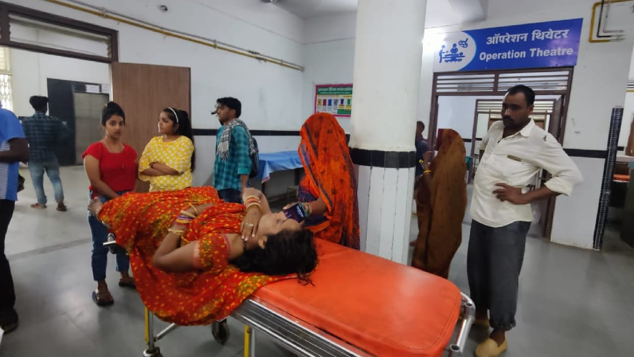 In Chhatarpur, when DJ stopped playing on son's birthday, angry mother ate poison,