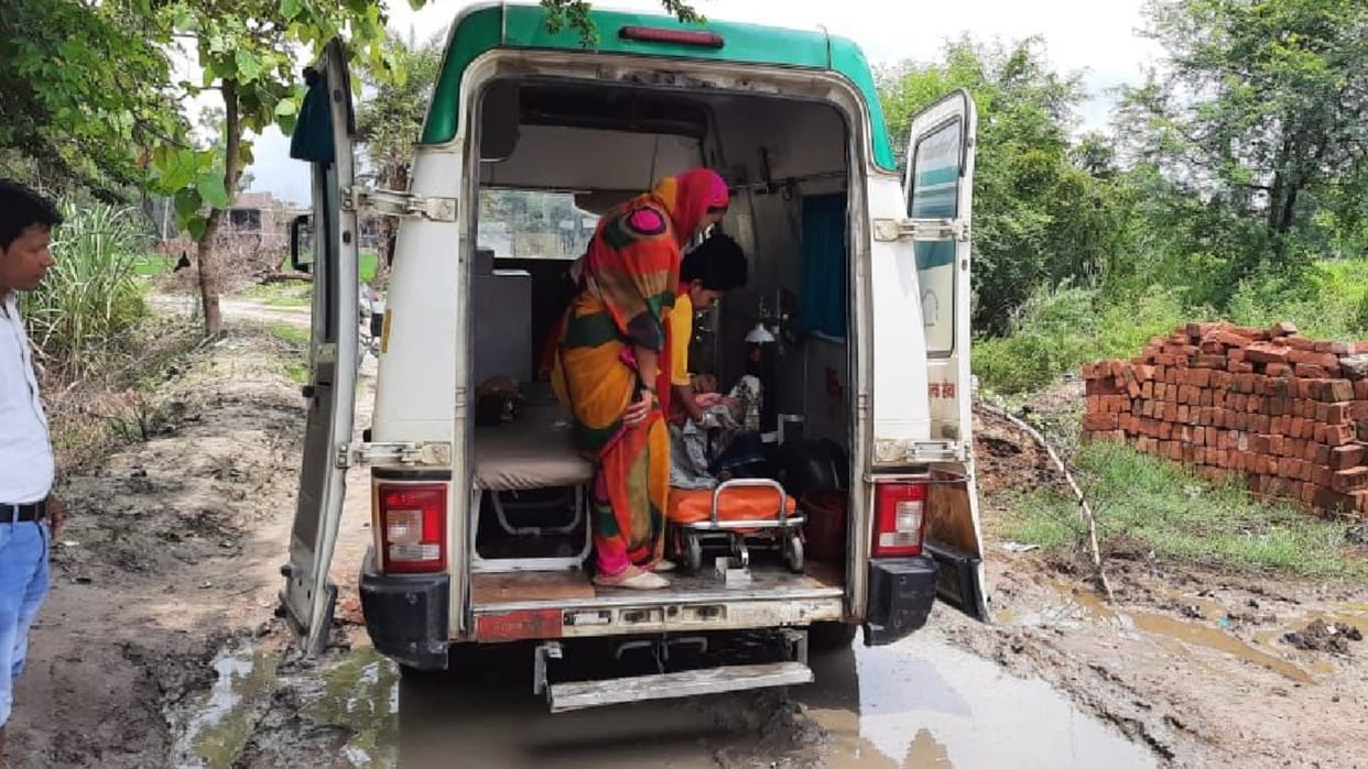 Ambulance stuck in mud woman gave birth to a child midway