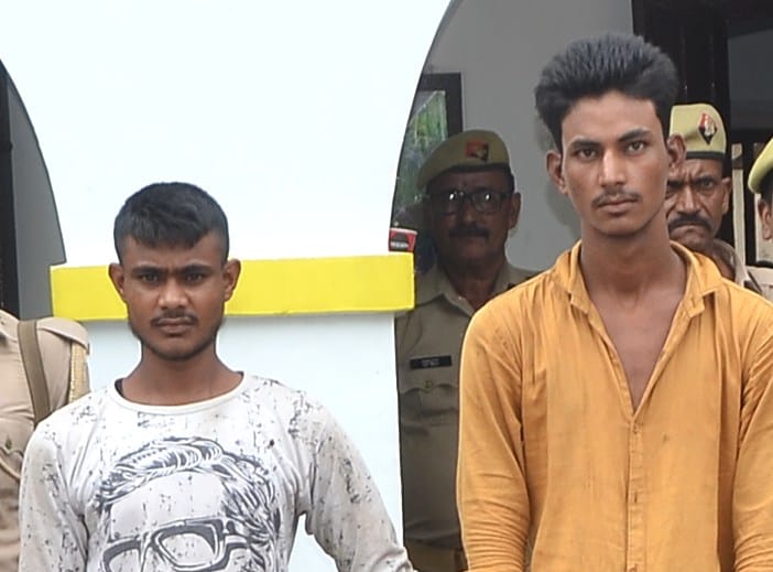Three arrested for robbing and stealing from passers-by