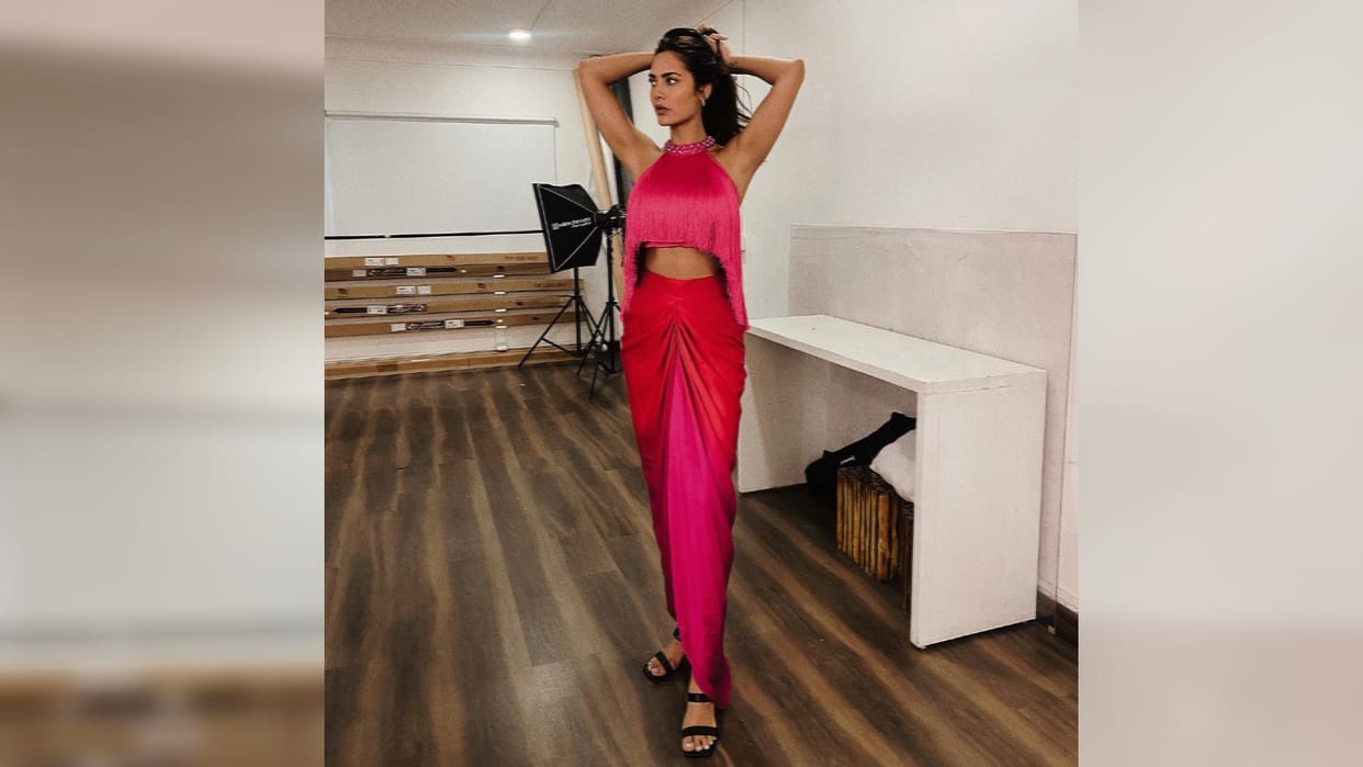 esha gupta looks bold and beautiful in bridal wear for magazine photoshoot