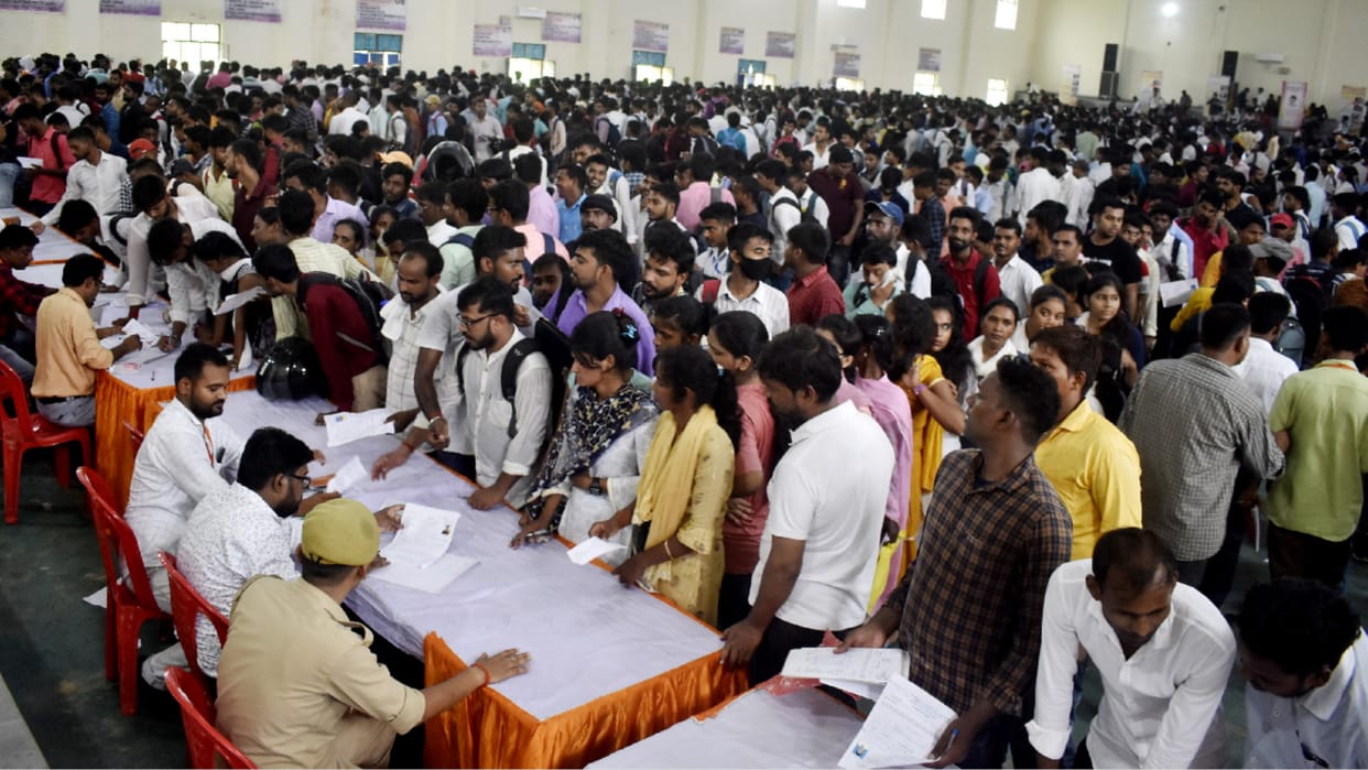 Employment fair 5163 youth got jobs in Gorakhpur