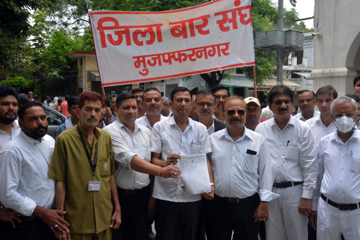 Advocates did not do judicial work on the demand of High Court Bench in Hapur