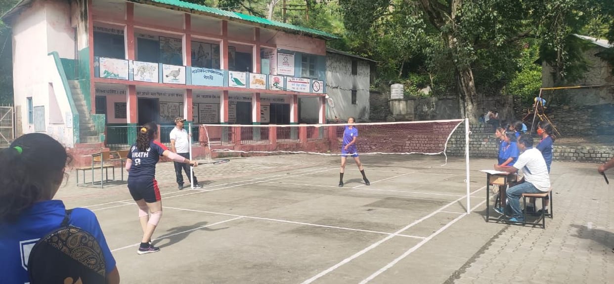 Nogli School First in March Past