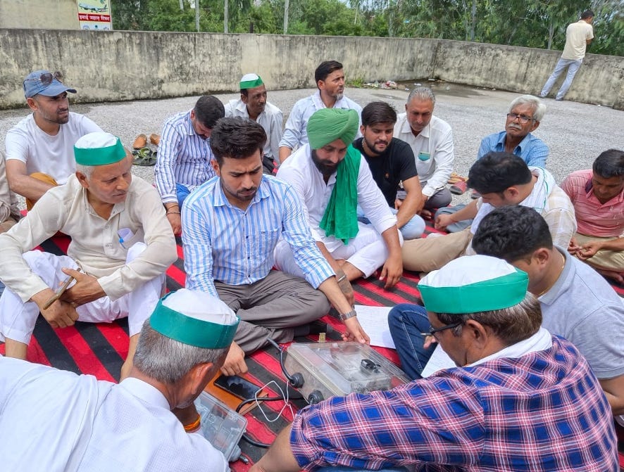 The farmers deposited the meters removed from the tube wells