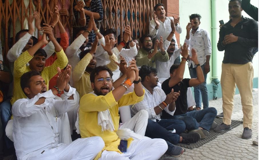 Vidyapeeth: Students set up on the administrative building, sat on dharna