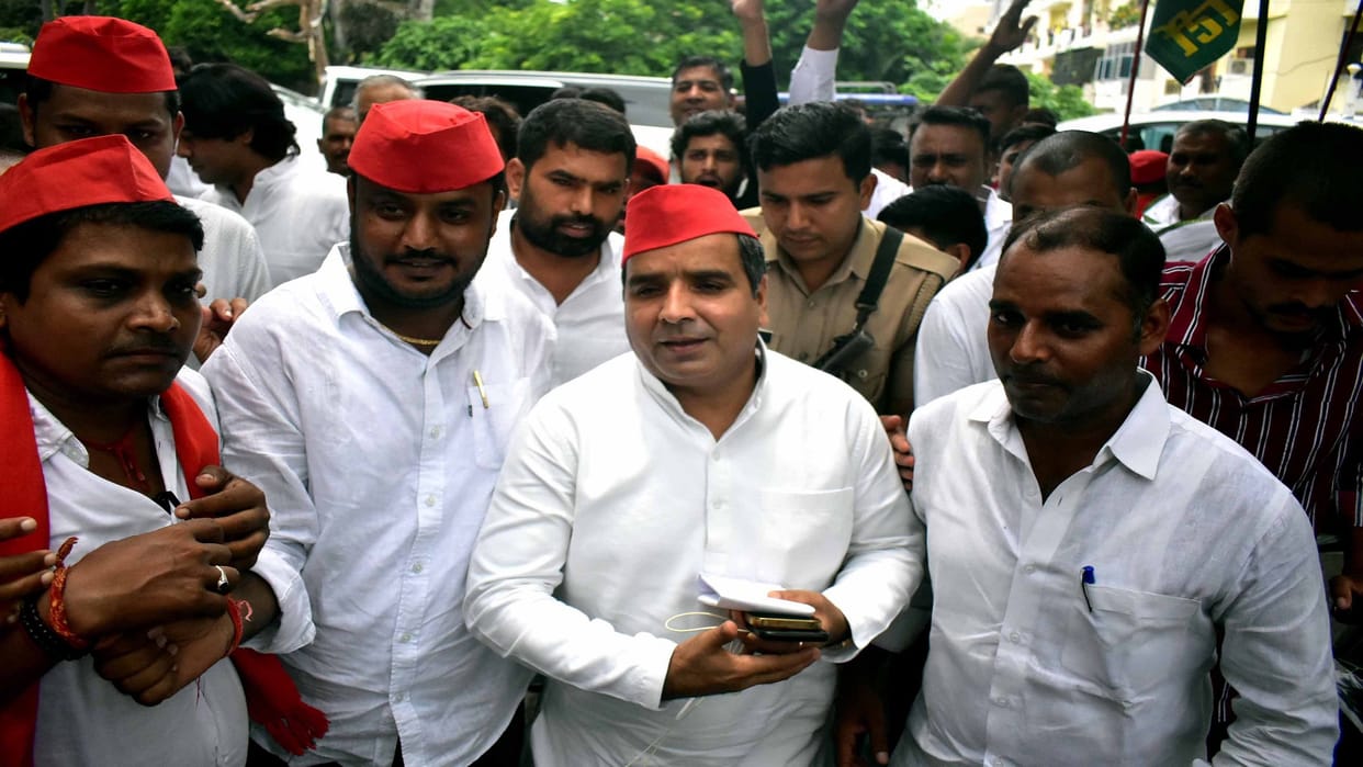 Former MP Dharmendra Yadav filled the enthusiasm among SP workers
