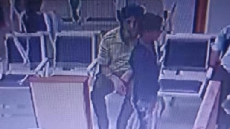 Minor Boy and his accomplice fled with bag containing Rs 35 lakh from SBI in Patiala