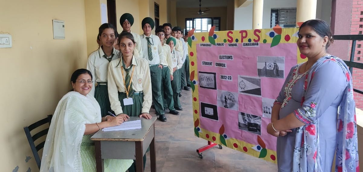 Students elected officials by voting, Kurukshetra