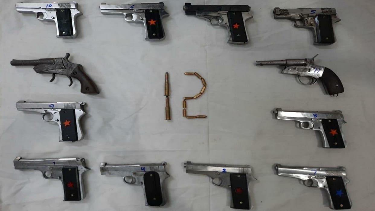 Interstate arms smuggling syndicate busted in Delhi 12 pistols recovered one arrested