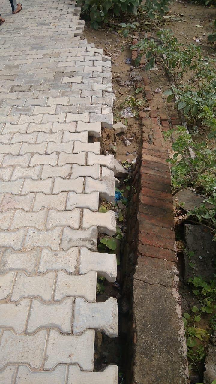 More than 50 roads in the city have been broken by the rain.