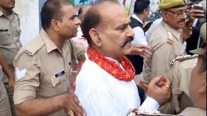 Varanasi: पूर्व विधायक विजय मिश्र की जमानत अर्जी खारिज, अधिवक्ता ने कोर्ट में दी ये दलीलें पूर्व विधायक विजय मिश्र