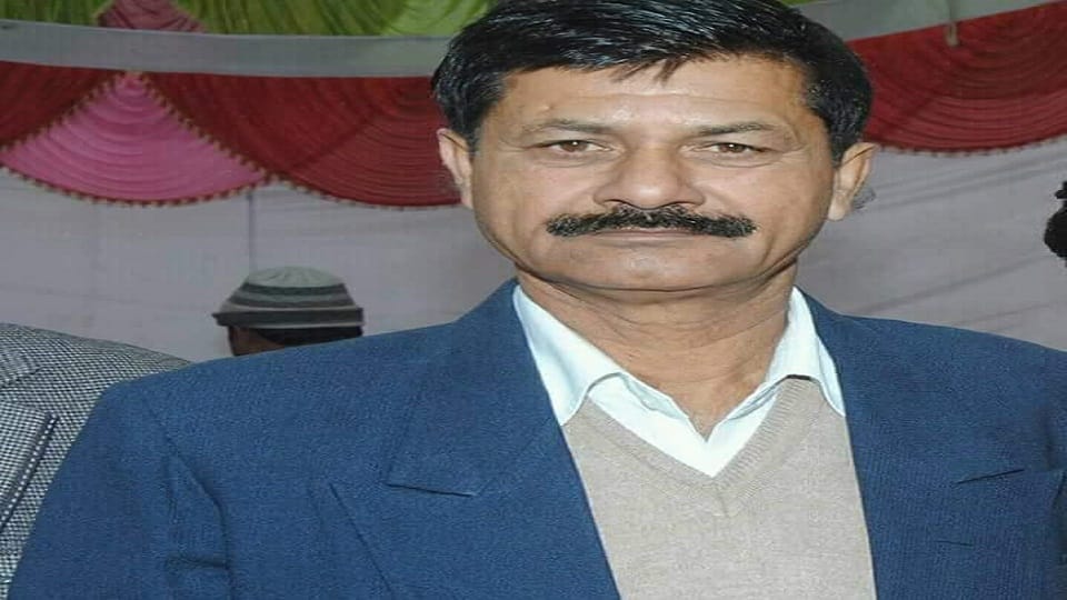 up police constable shot dead in house agra crime news