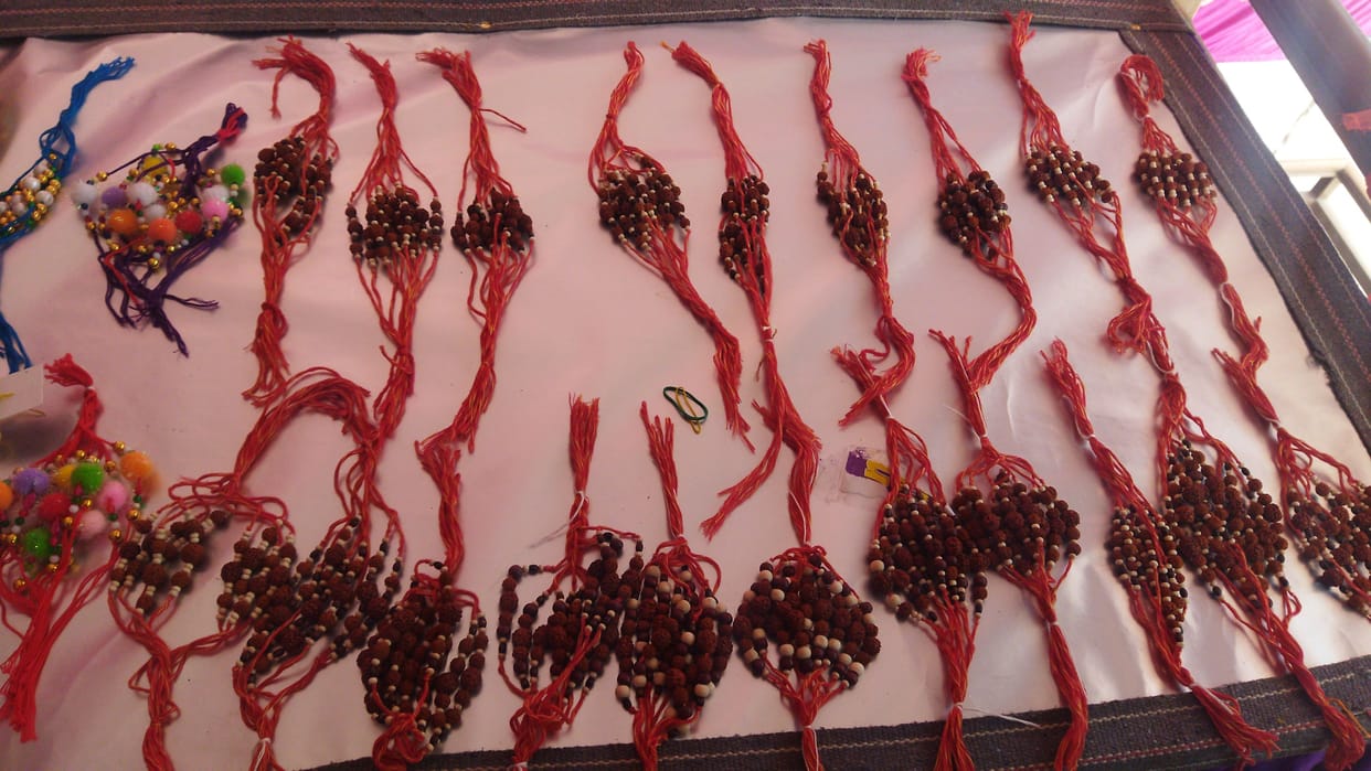 Rudraksh Rakhi became the choice of people, getting it for 20 rupees