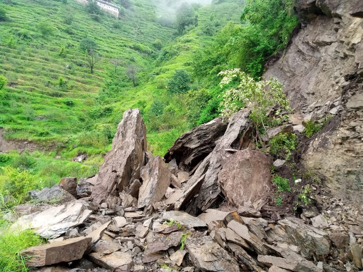 landslide in the Bagalti Panchayat of Rampur, the house collapsed due to being hit