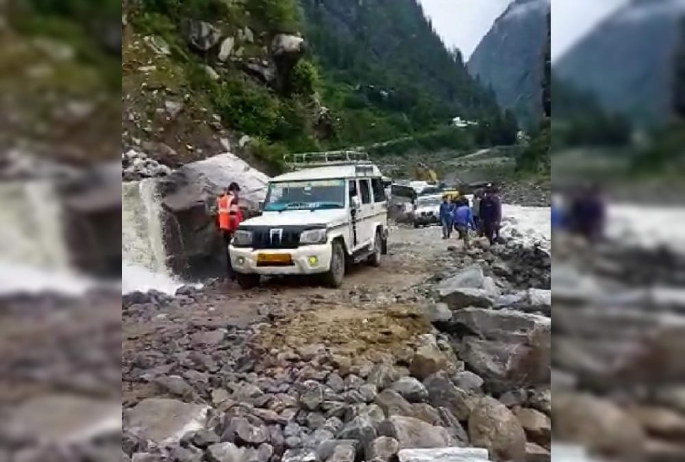 Uttarakhand news: Badrinath Highway open in Lambagad Panchpulia after 14 years