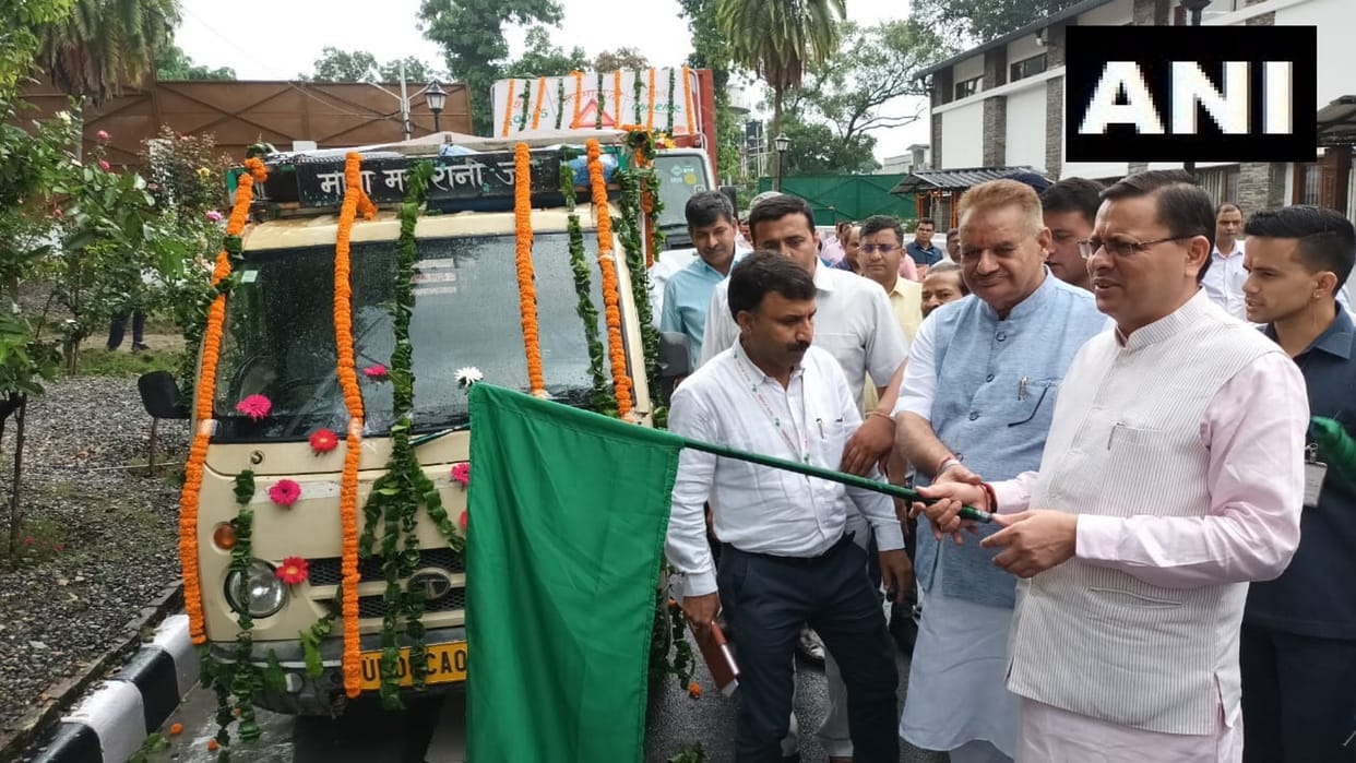 CM Dhami flagged off first consignment of mango and honey for export to Dubai