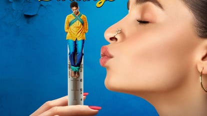 Darlings Movie Review by Pankaj Shukla Netflix India Alia Bhatt Shefali Shah Vijay Varma Red chillies