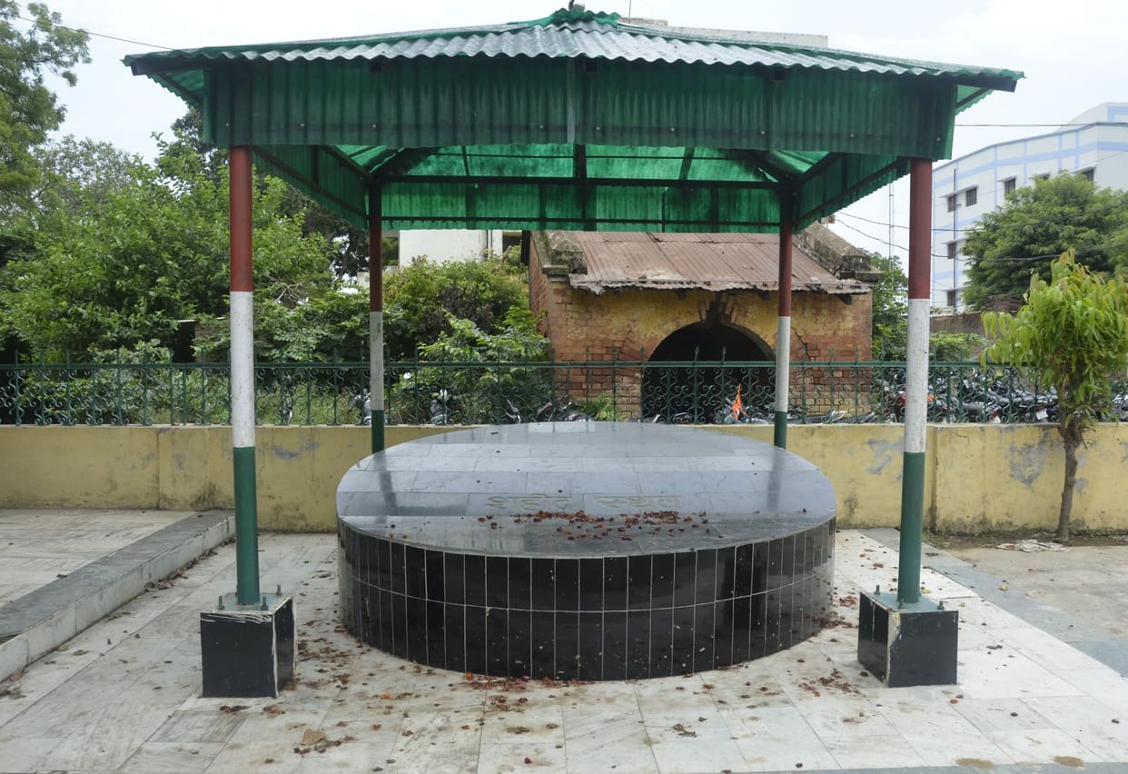 After Meerut s independence revolution rebellion started in Badaun on 15 May 1857