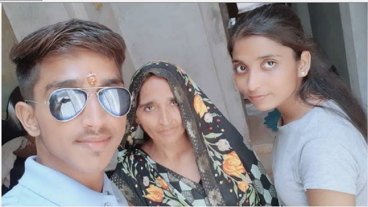 In Fatehpur, the woman and her children were shown dead, the situation like a kagaz movie