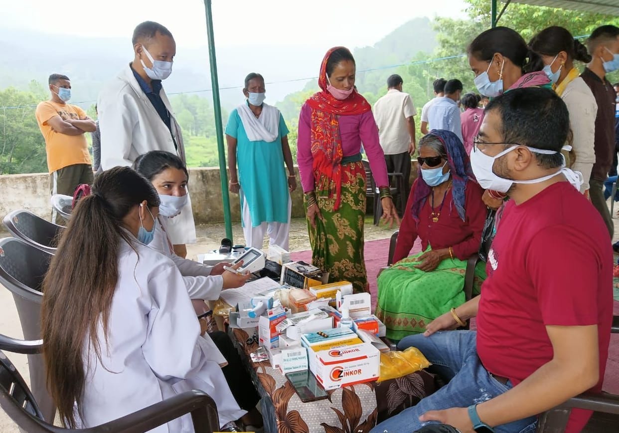 Health Team Visits Kasun Village