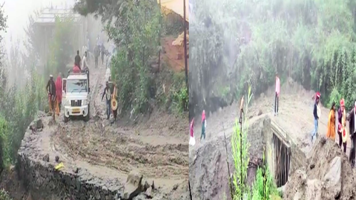 The road became daldal due to rain, the groom reached the bride's house by walking four km, the video went vir