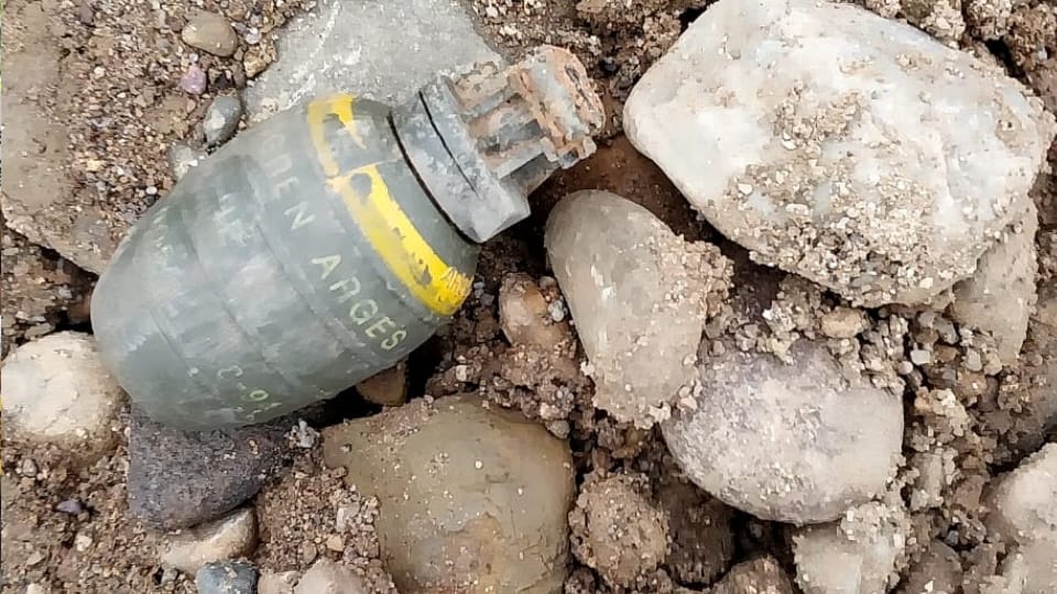 Hand grenade found from drain in Surankote