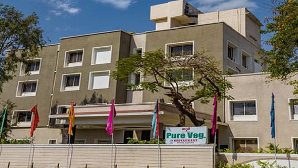 after 19 years woman came to see her plot in faridabad she found hotel in place of house