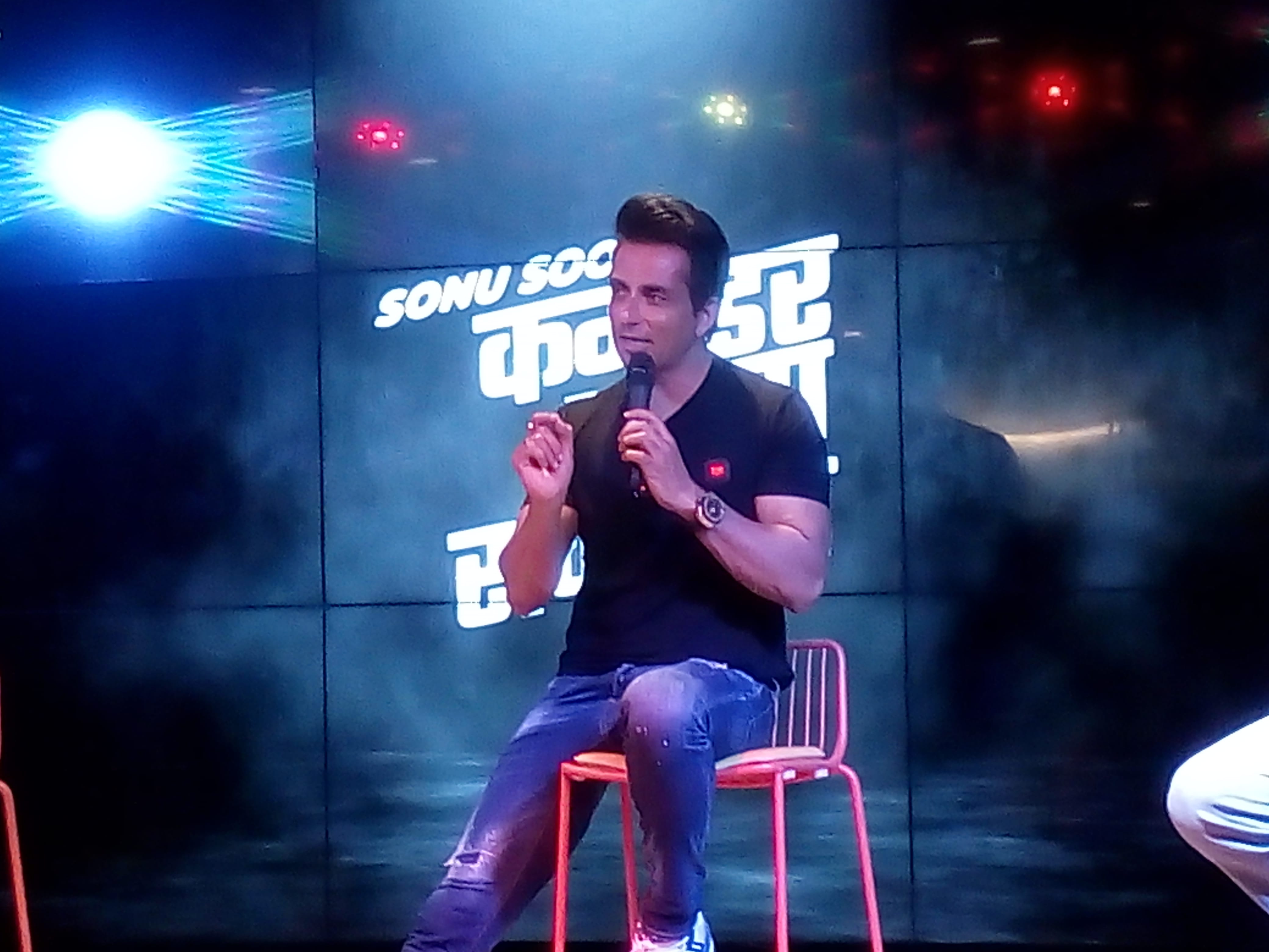 Sonu Sood becomes the voice of Commander Karan Saxena in amit khan podcast web series to start soon