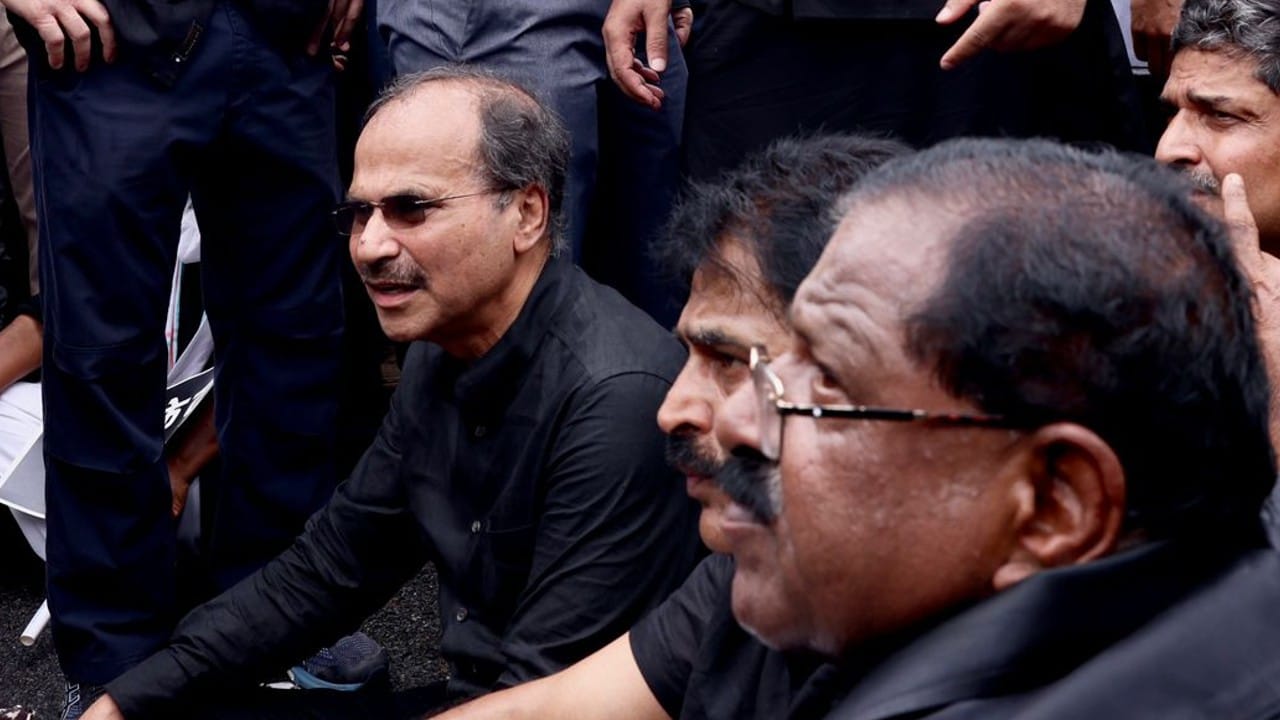 Congress Protest: From Sonia to Priyanka and Rahul, see how Congress protest