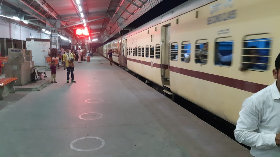 Janta Express was crowded on the first day