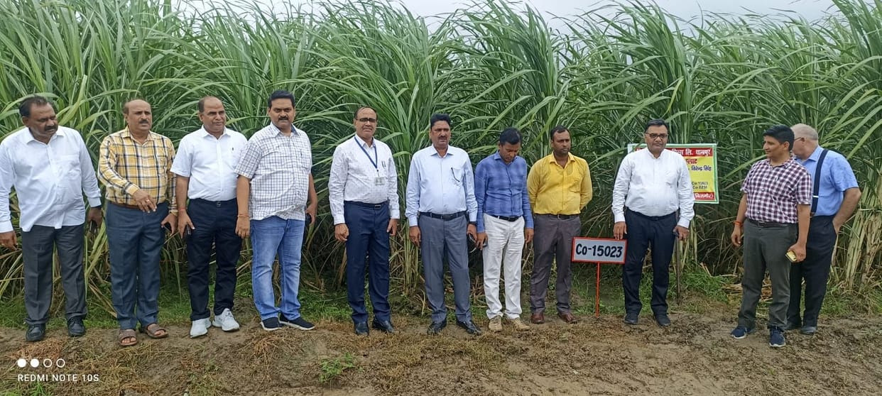 Farmers should cultivate sugarcane with scientific method: Dr. VB Singh