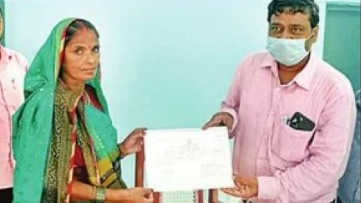 Dilip, Mamta and Santram become the gram pradhan in Ambedkar nagar.