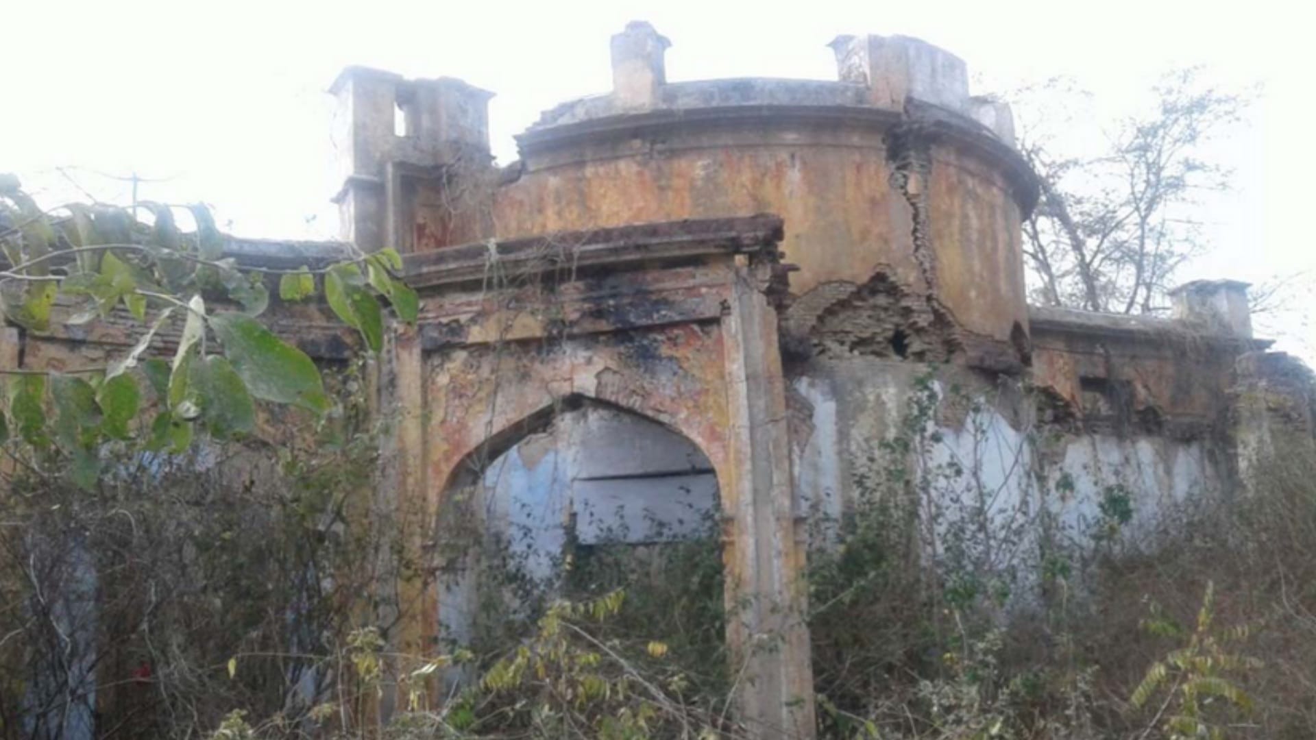 Bhoot bangla meerut, haunted house of meerut is included in top ten horror place in india