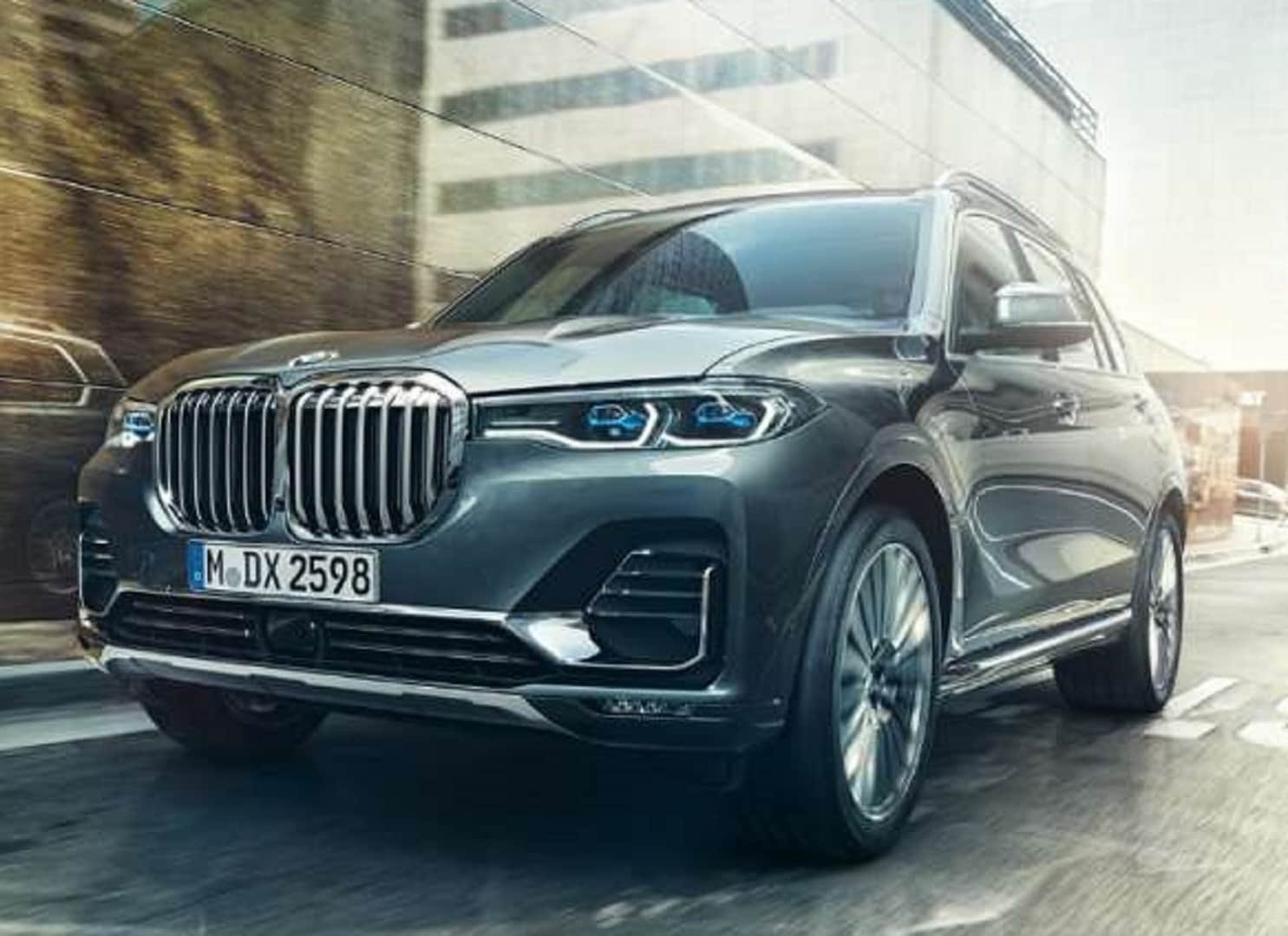 Yuvraj Singh purchases BMW X7 Luxury SUV Check Price Features Speed yuvraj singh car collection