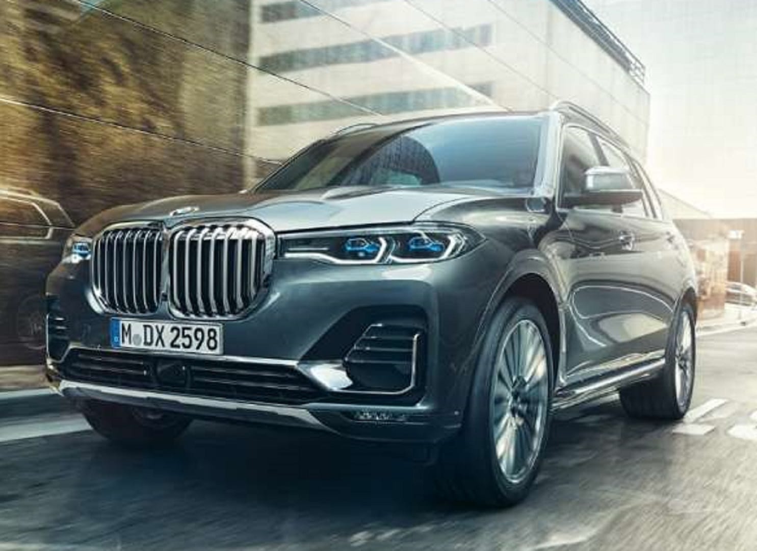 Yuvraj Singh purchases BMW X7 Luxury SUV Check Price Features Speed yuvraj singh car collection