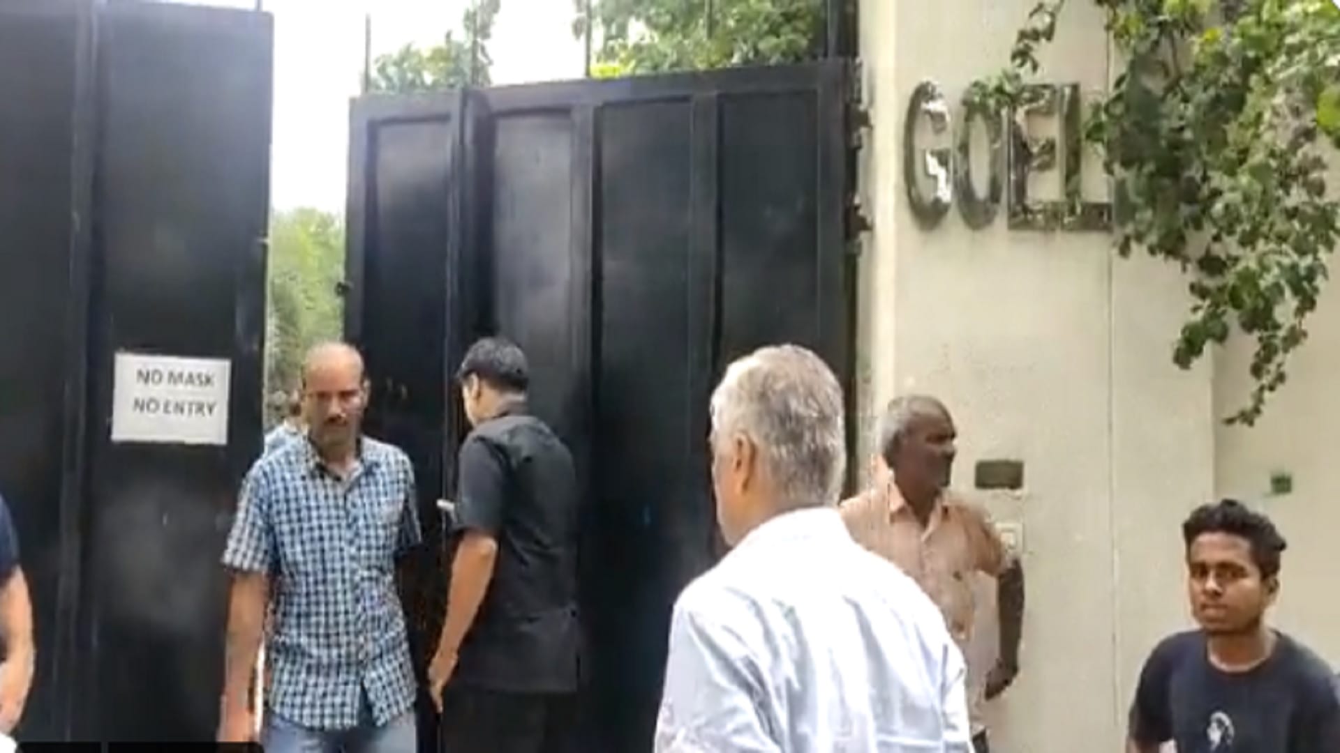 Real estate businessman commits suicide in Lucknow wrote suicide note a day ago