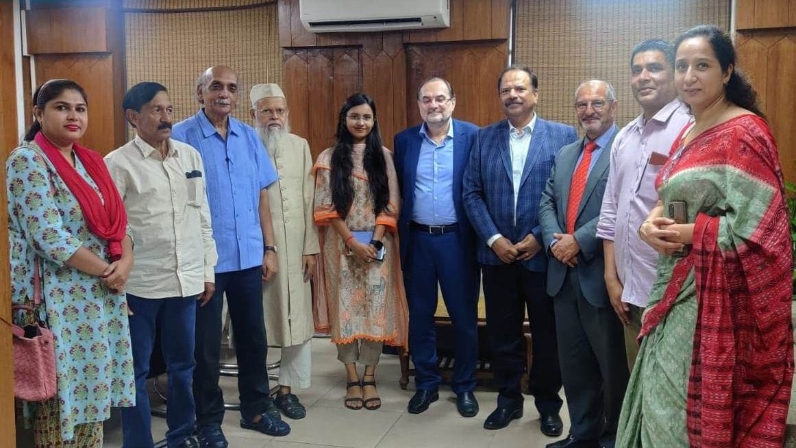 AMU : Discussion on language, culture, art and mutual harmony