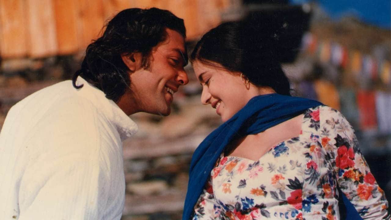 Hrithik Roshan Film Fiza actress Shabana Raza aka Neha Manoj Bajpayee wife look changed after marriage