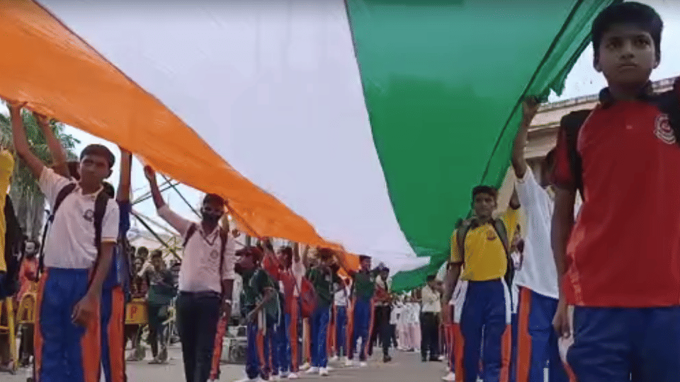 Har Ghar Tiranga Campaign Gwalior Tiranga Yatra with 1,111 meter long national flag