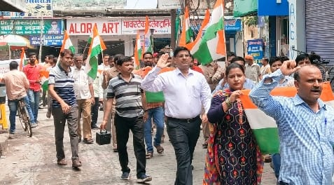 Tricolor will be available in post office for Rs 25