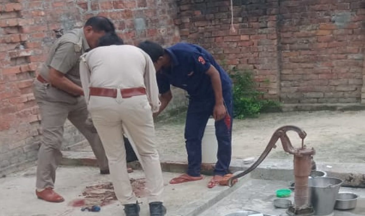 Husband reached mau police station after brutally killing his wife said arrest me