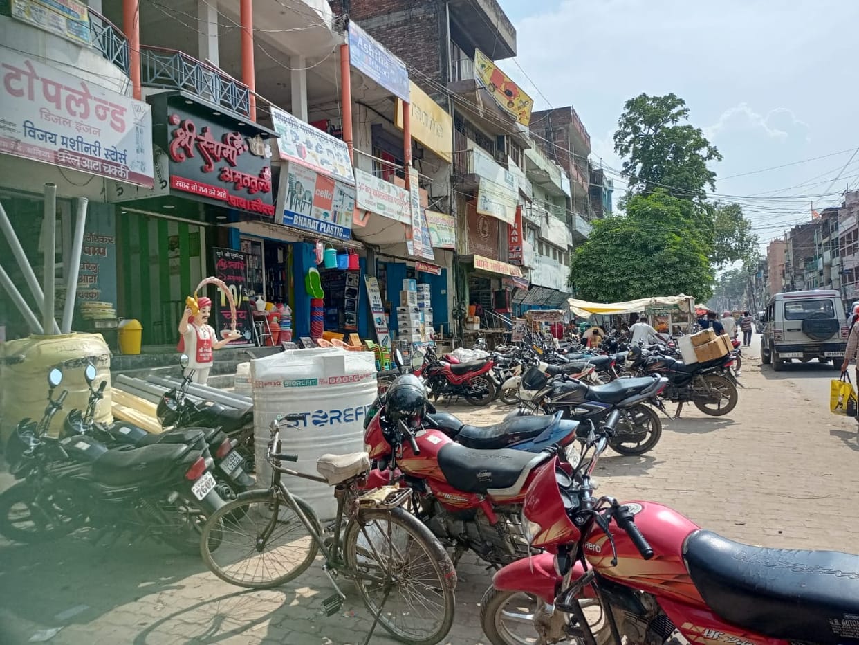Encroachment removed two months ago, shops started decorating again