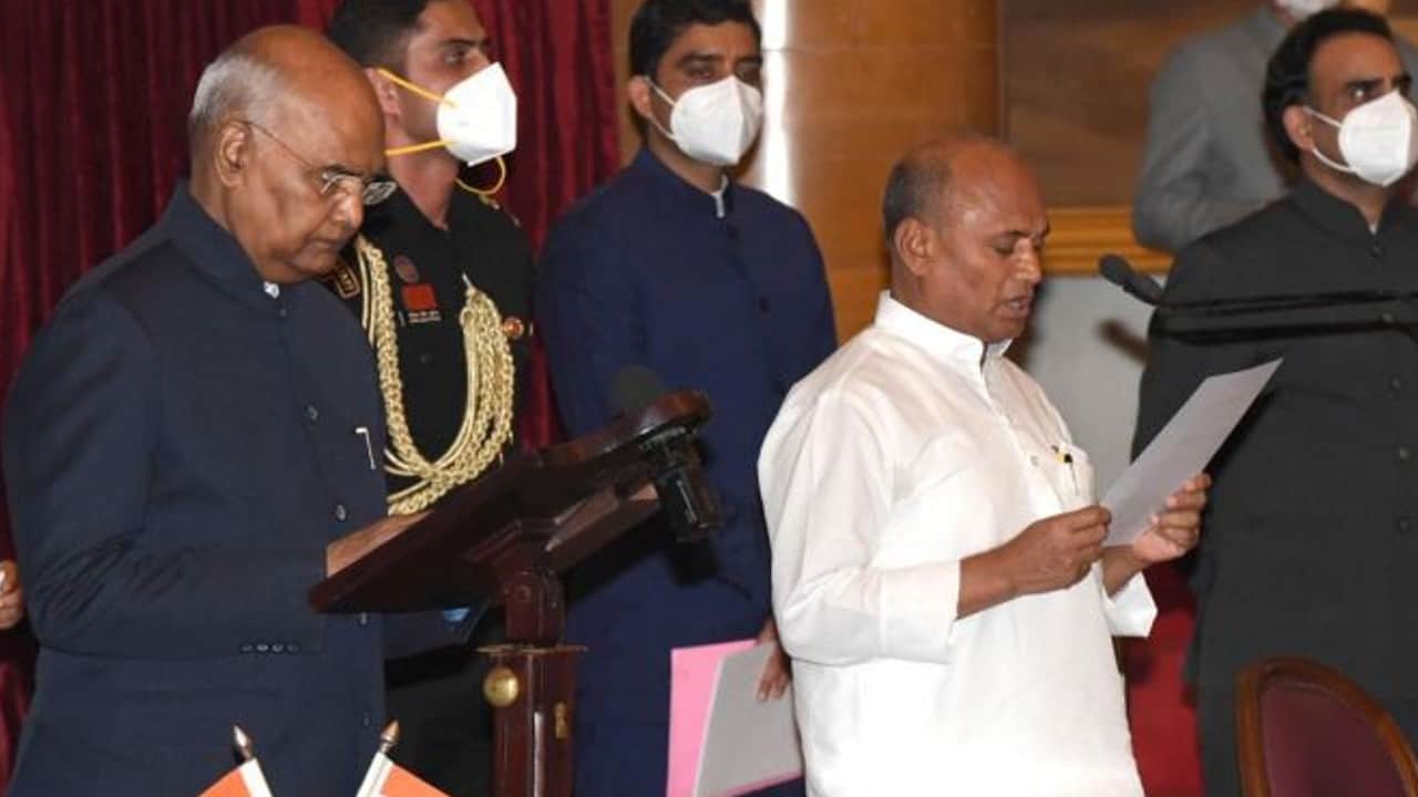 Bihar: Nitish Kumar made RCP Singh a leader from IAS, now why does he want to eliminate him?