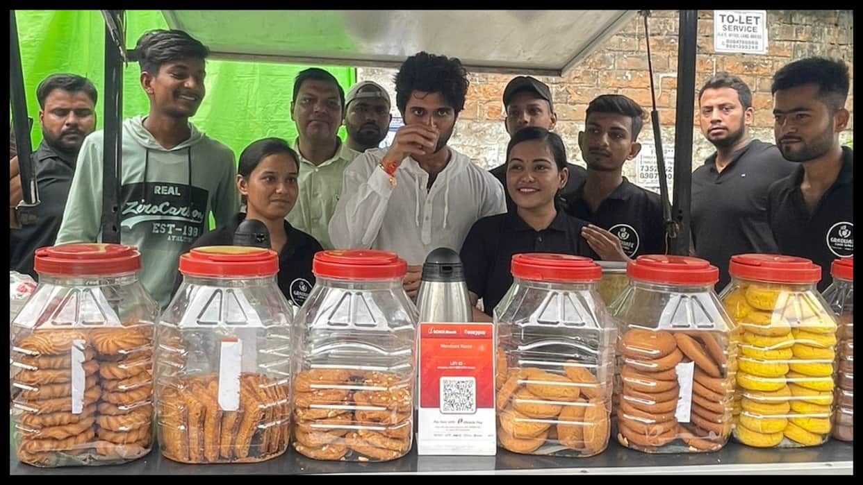 Liger: South actor Vijay Devarakonda reached Patna For promoting his pan india film starring ananya panday