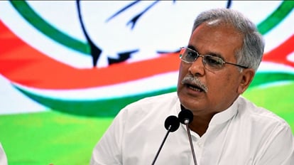CM Bhupesh Baghel: बघेल ने हिमाचल को दी 11 करोड़ की मदद, बोले- एकजुटता के साथ करेंगे आपदा का सामना Chhattisgarh CM Bhupesh Baghel offers 11 crore rupee aid for HImachal Pradesh relief work