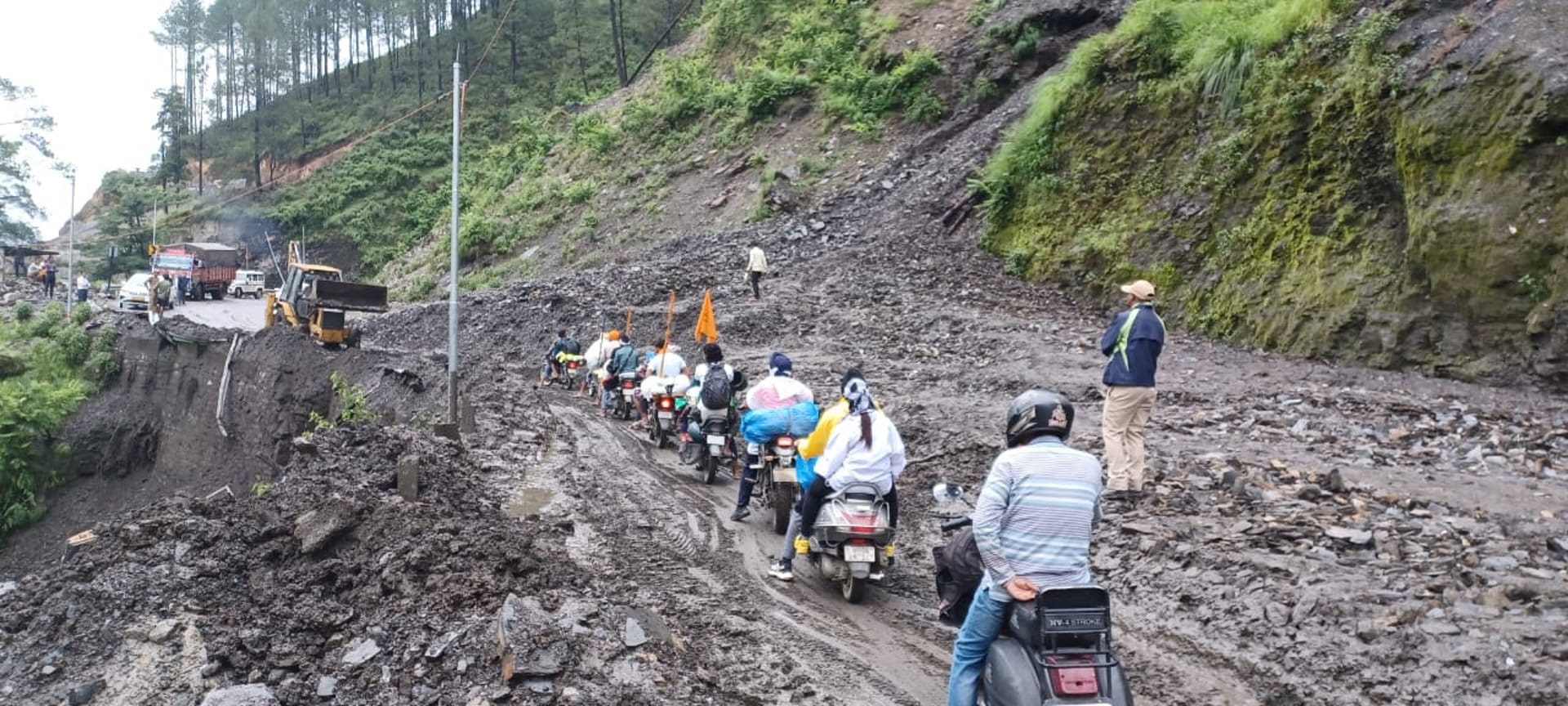 Weather rain Gangotri Highway closed Badrinath Highway became dangerous