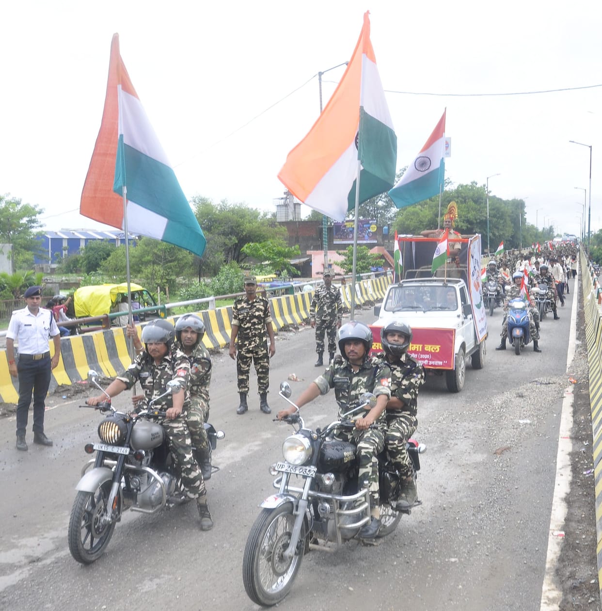 SSB jawans took out tricolor yatra