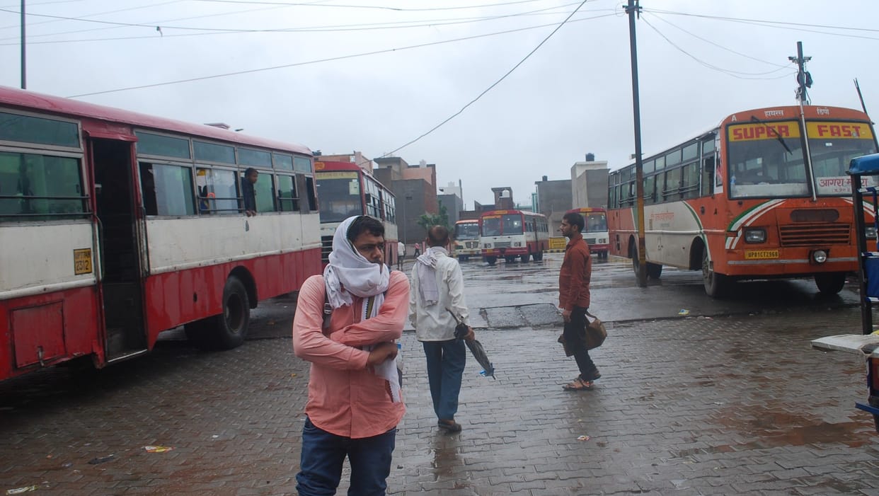 Hathras: Patriotic songs will be played at bus stand, tricolor stickers will be put on buses